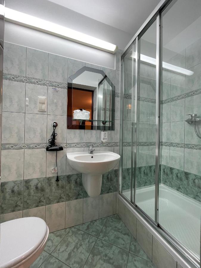 Golabek Leba Hotel Kültér fotó